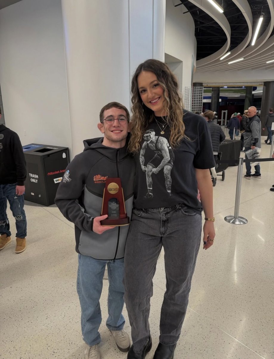 Dudes Posting Their W’s tweet media