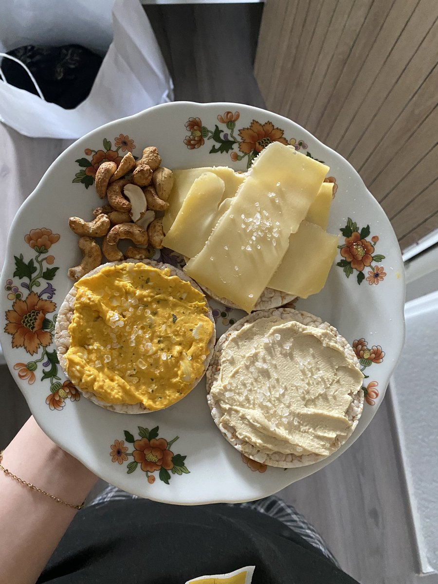 Lyn- shedtwt tweet media