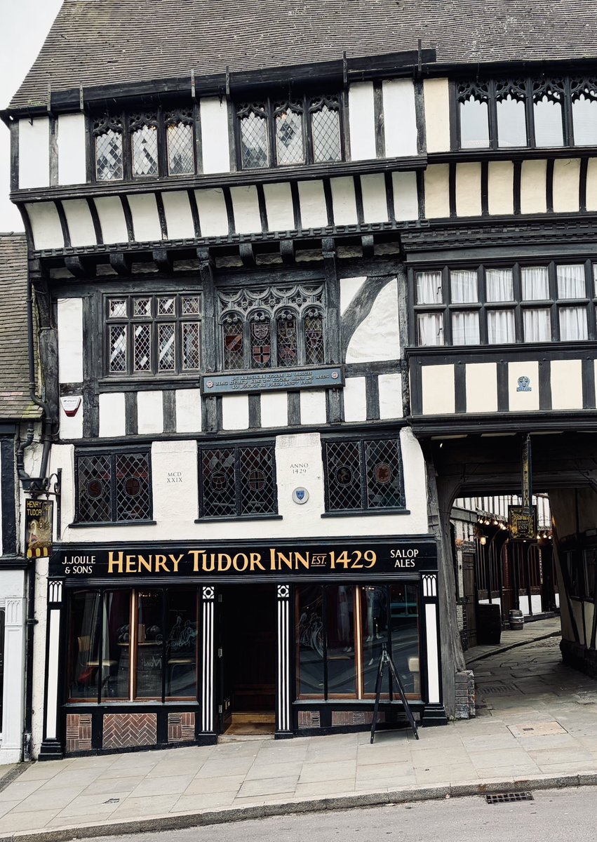 𝐊𝐨𝐡 𝐒𝐚𝐦𝐮𝐢 𝐚𝐧𝐝 𝐁𝐞𝐲𝐨𝐧𝐝 tweet media