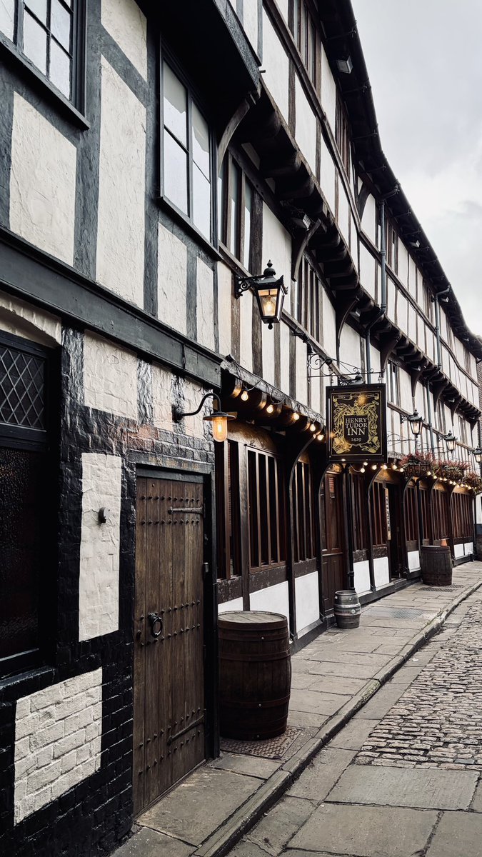 𝐊𝐨𝐡 𝐒𝐚𝐦𝐮𝐢 𝐚𝐧𝐝 𝐁𝐞𝐲𝐨𝐧𝐝 tweet media