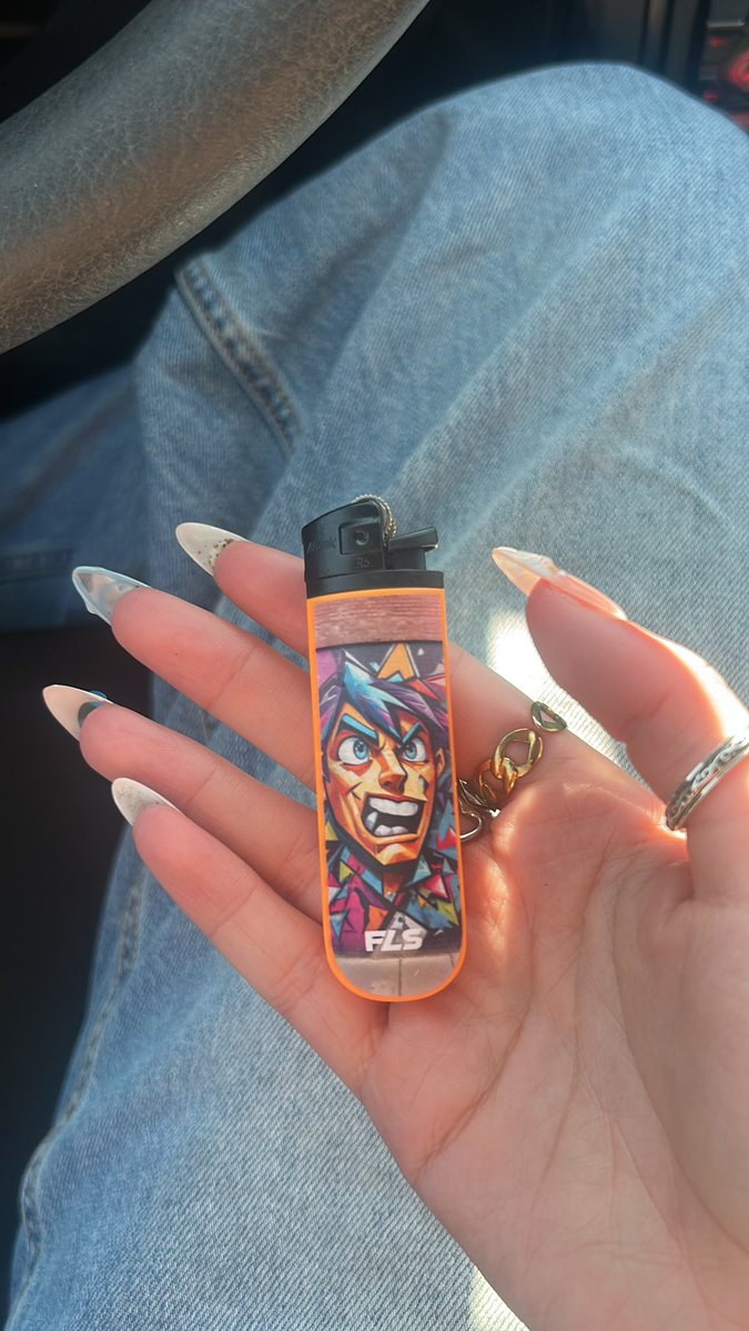 laura ۫ 𓍊𓋼 tweet media