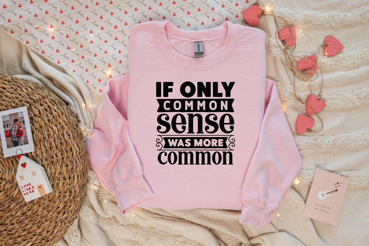 HurmerintaArt's tweet image. Motivational text art. If only common sense was more common. Terrific for shirts, sweatshirts, pillows, notebooks and bags. 
redbubble.com/i/t-shirt/Comm… #commonsense #besmart