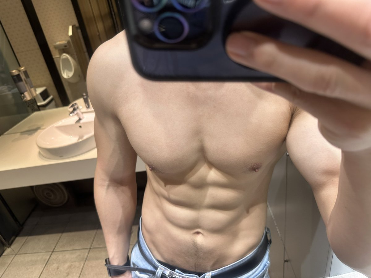 健身成癮東 tweet media