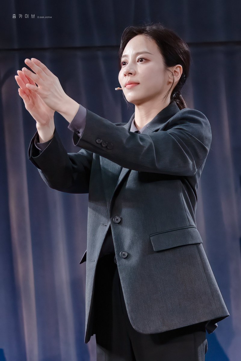 쥼카이브 tweet media