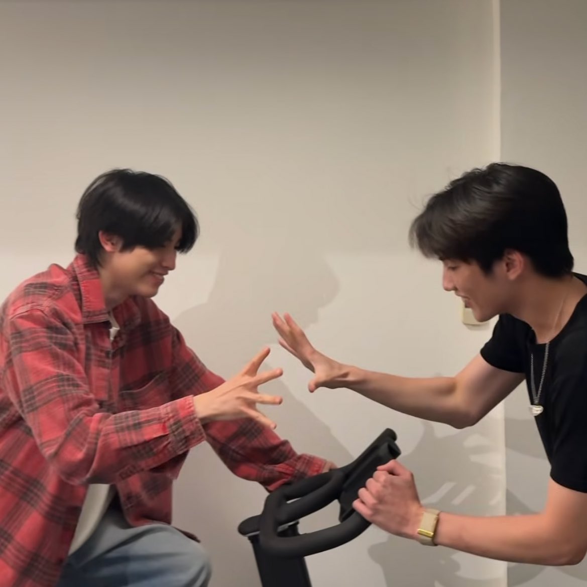 하무 tweet media