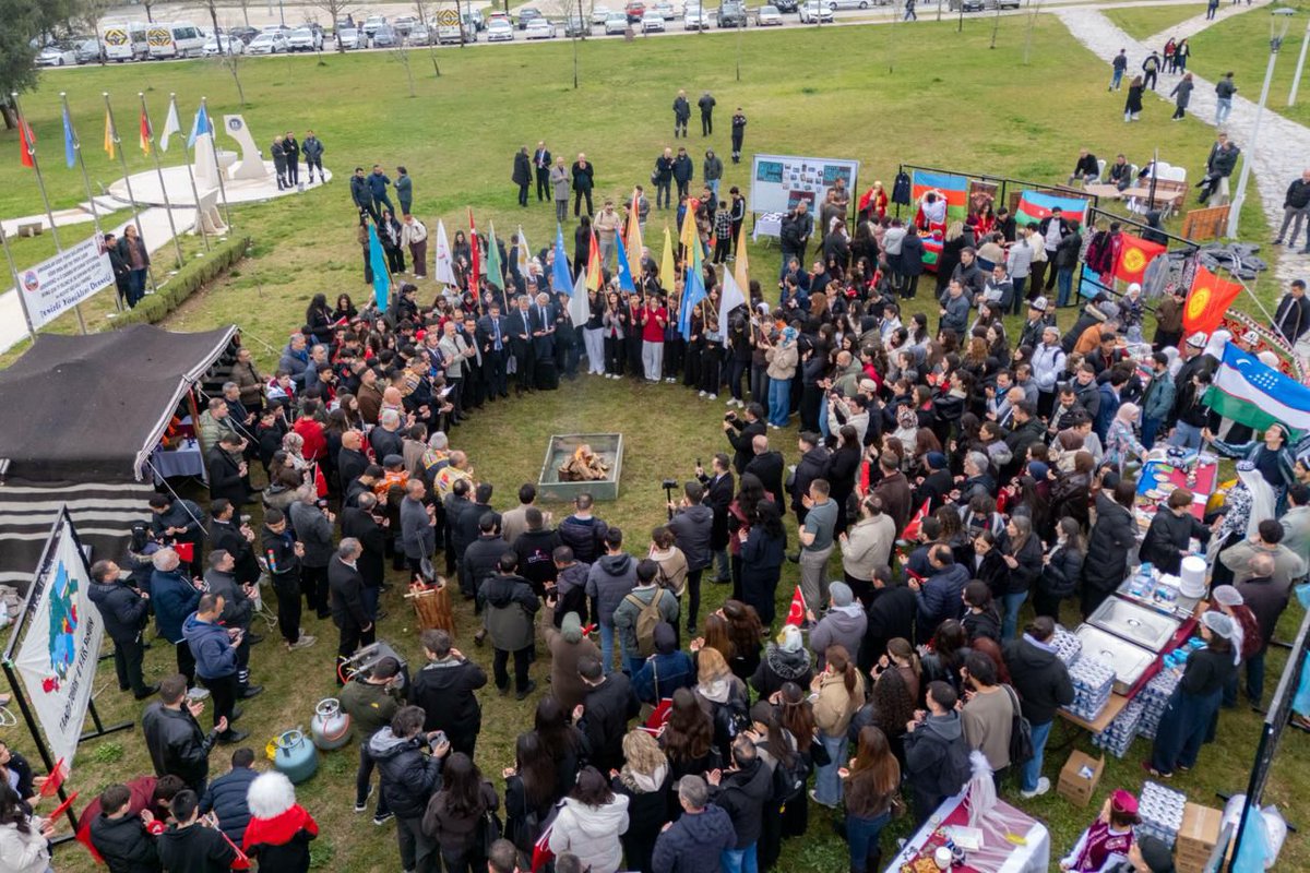 OzgurSOLAK20's tweet photo. Pamukkale Üniversitesi Türk Dünyası Araştırmaları Topluluğumuzun himayesinde gerçekleştirdiğimiz Nevruz Bayramı gündüz programımızı coşku, birlik ve kardeşlik ruhu içerisinde tamamladık.

Orta Asya’dan Anadolu’ya uzanan kutlu mirasımızın simgesi olan Nevruz; bizlere yeniden https://t.co/zmkUrQwzEV