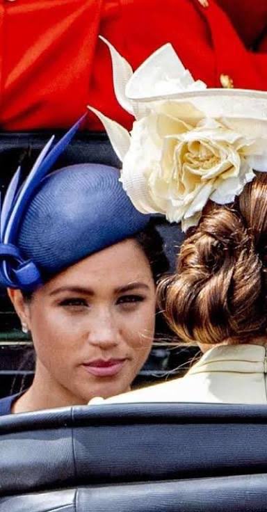 Princess CarParkle 👑 tweet media