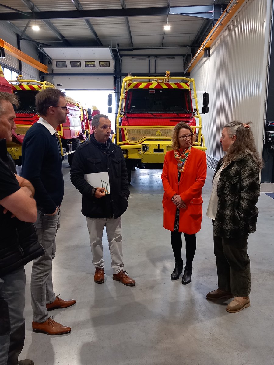 Image de Préfet Nouvelle-Aquitaine et Gironde - Agnès MOTTET, sous-préfète de Blaye, a visité ce jour l'entreprise ELITT, implantée depuis une année