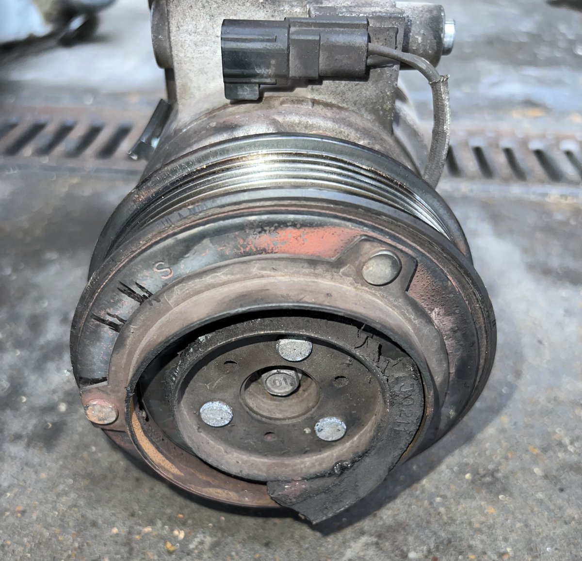 CardocAutoBCS's tweet image. Back to blowing cold! 
This Mustang came in w/ no AC, and we found the compressor had locked up. Our team quickly sourced the needed parts &amp;amp; got everything replaced so it's cooling like it should again! 
📞979-693-8575
🗓️cardocbcs.com
#ASECertified #AutoRepair #CoolAir
