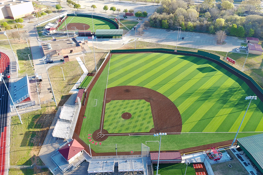 ParagonSportsCo's tweet photo. District play is underway, and all five Mansfield ISD schools are playing their inaugural seasons on their new @shawsportsturf fields!

Thanks for trusting us with your home field advantage, @mansfieldisd⚾️🥎

#LayingTheGroundwork | @MISDathletics https://t.co/mdDJKD9I36