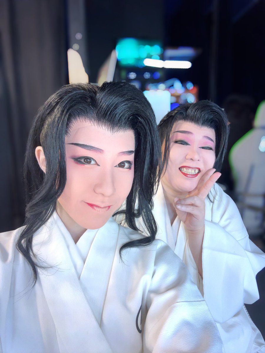 syui_Teb's tweet photo. 今月のみんな📸
 #たつみ演劇BOX  #大衆演劇 https://t.co/Mcx22zaQ3a