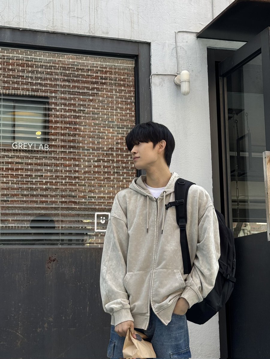 언이 ᵔ︡⩊ᵔ︠ tweet media