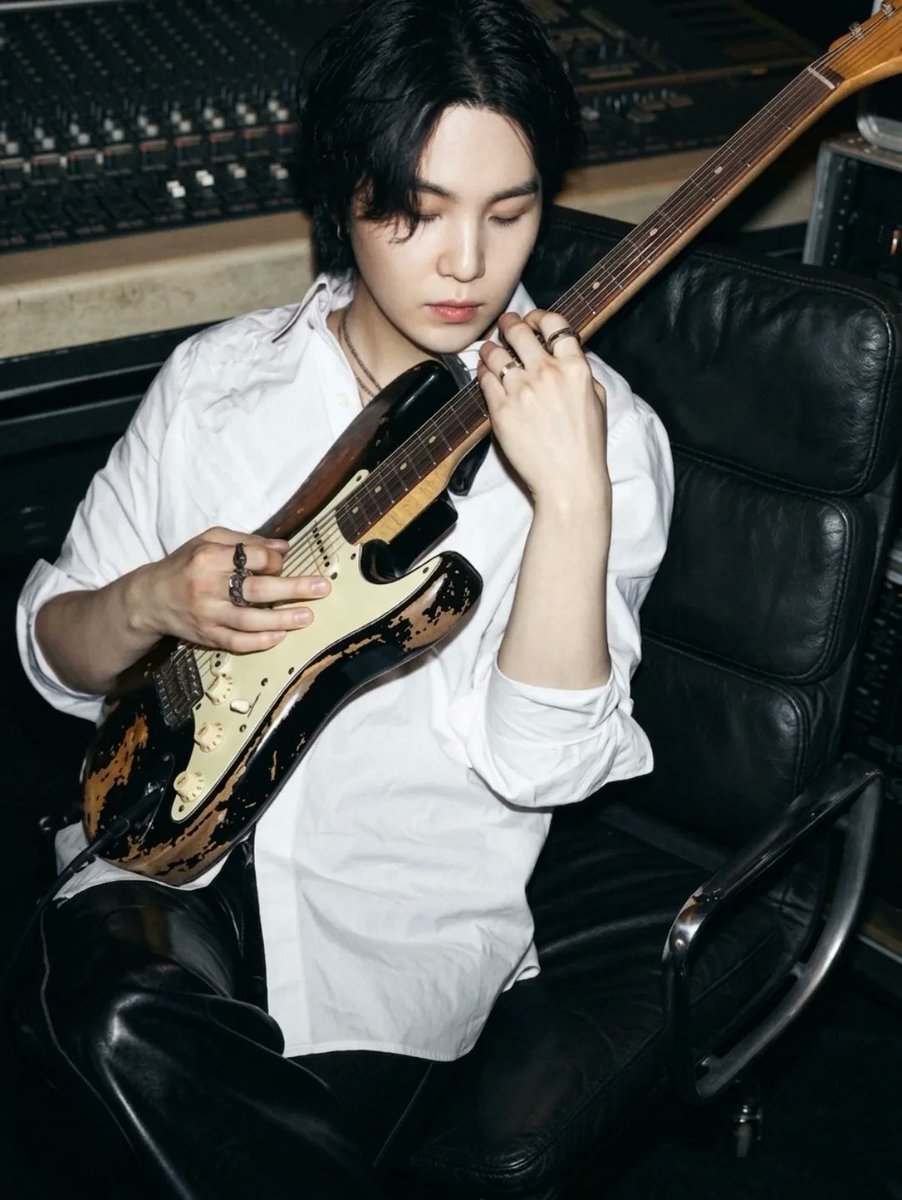 윤기SUGA tweet media