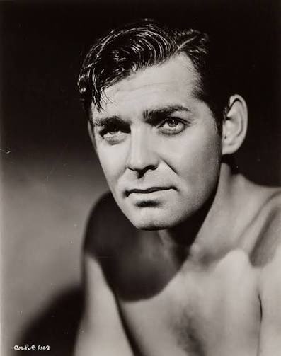 𝔻𝕖𝕓𝕠𝕣𝕒𝕙 🥃🖊️ tweet media