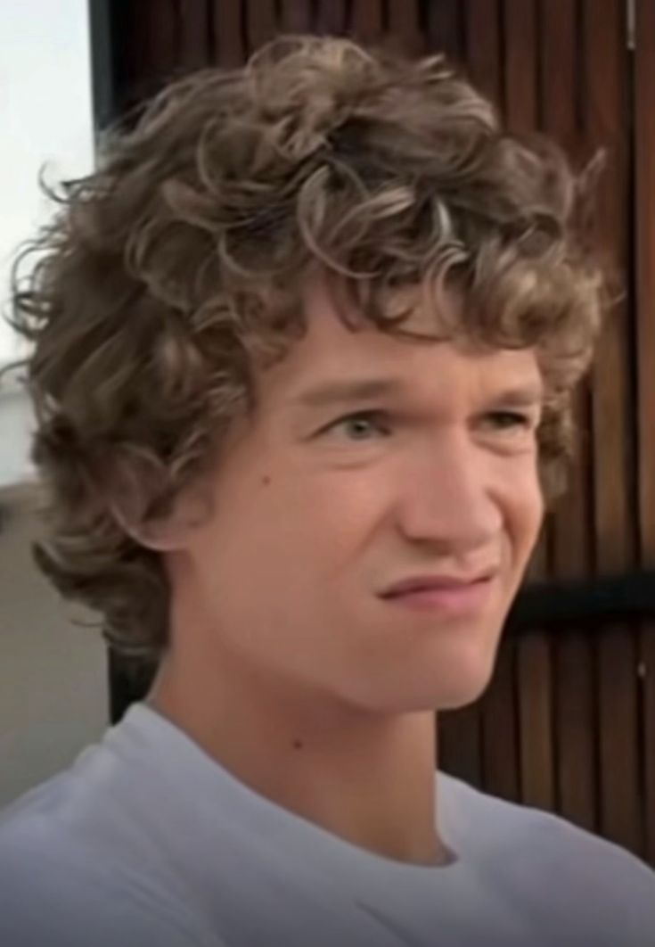 Connor Storrie En Español tweet media