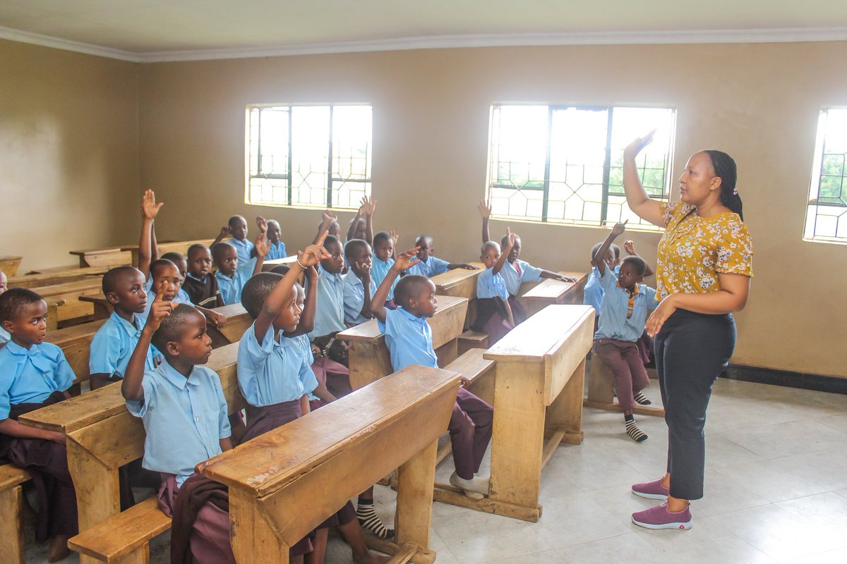 MadeWithHopeUK's tweet photo. Carrying out a baseline assessment, before implementing our feeding program at our partner school, Manyire Primary School, in rural Arusha.

This is essential to track real impact of the program over time.

Thank you to The Faroe Islands Ministry of Foreign Affairs and Culture. https://t.co/YgFHrz2MnE