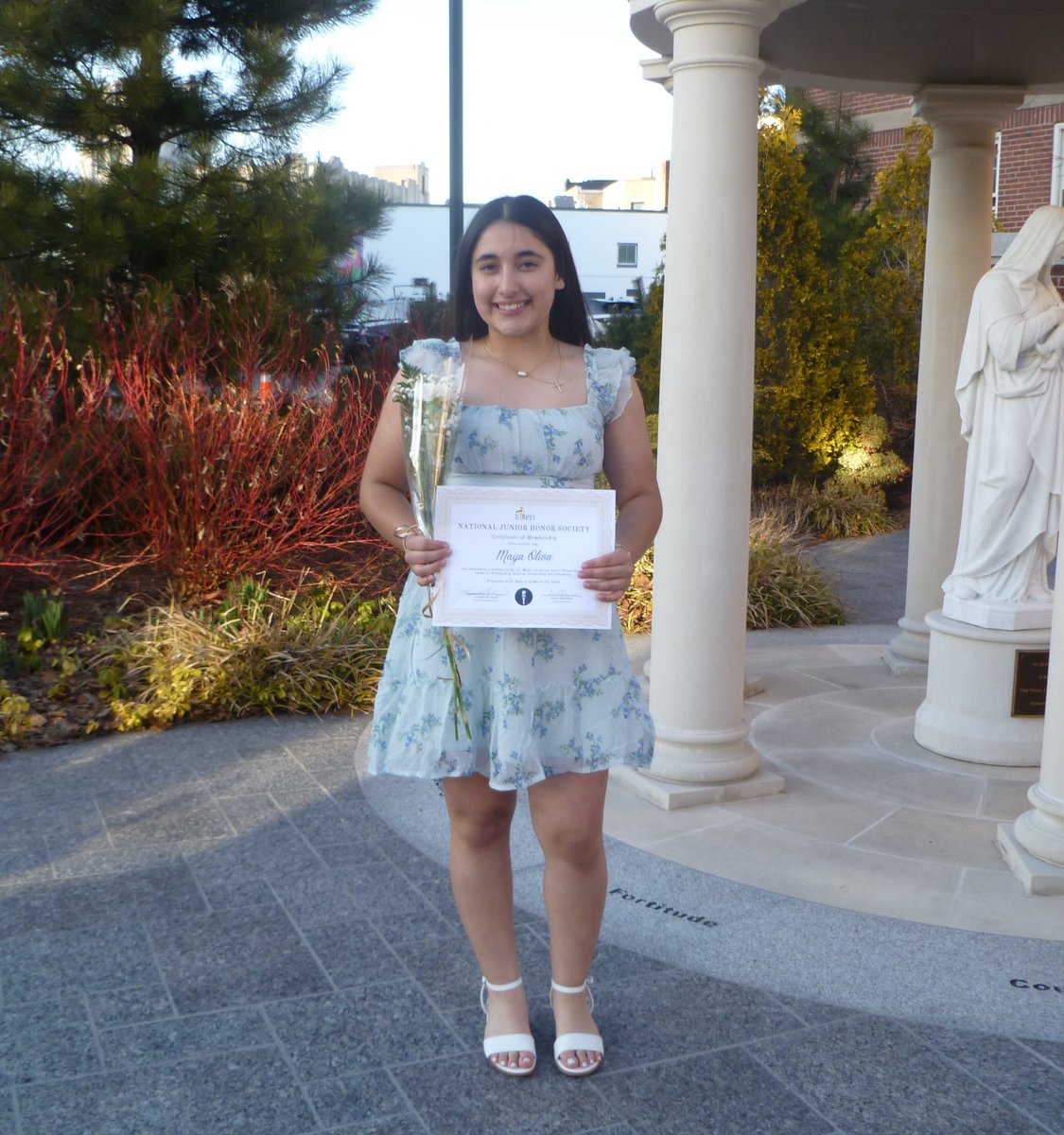 Maya Oliva tweet media