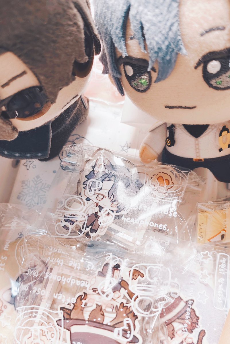 我的洗手液用一半后奇妙产生了以前爱喝的真果粒的味道让我有点渴吧 tweet media