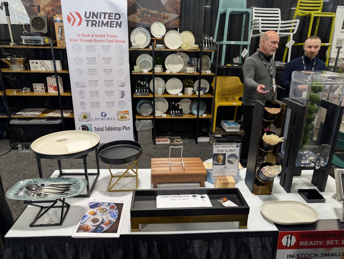TotalTablePlus's tweet photo. We are having a great time with @GFSCanada  and @UnitedTrimen at the Toronto GFS show!!

Stop by booth 128B for your chance to win some gorgeous Churchill Tide plates! 🎉🔥

#tabletoppresentations #chefsofX #tradeshowseason https://t.co/V8w00kVr0A