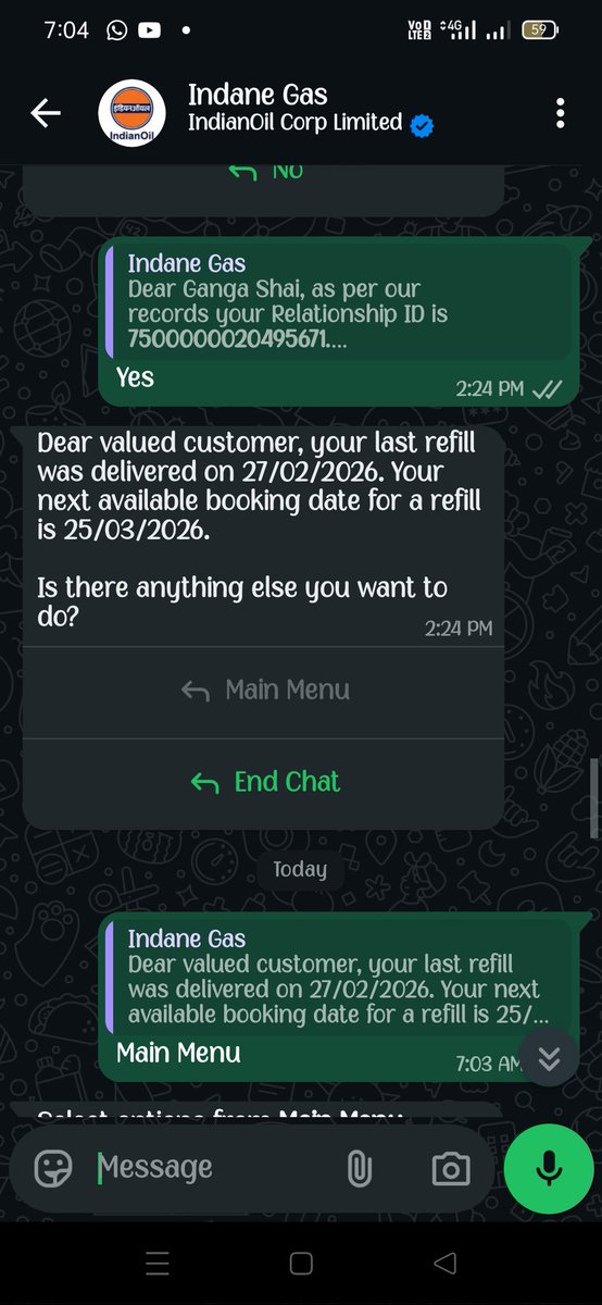 Real_Naveen007's tweet photo. @MoPNG_eSeva Now you are saying 4 April, what is this. Agar cylinder khatm ho jaaye iss bich https://t.co/t3I0rbHkym