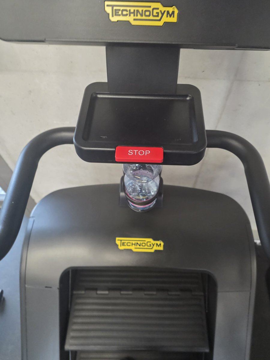 KC llgara tweet media