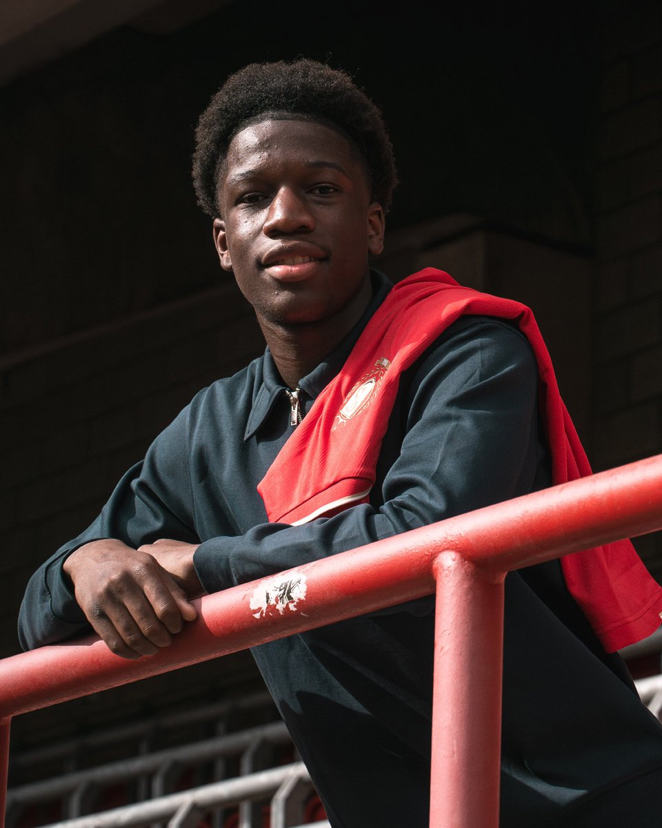 SL16 Football Campus tweet media