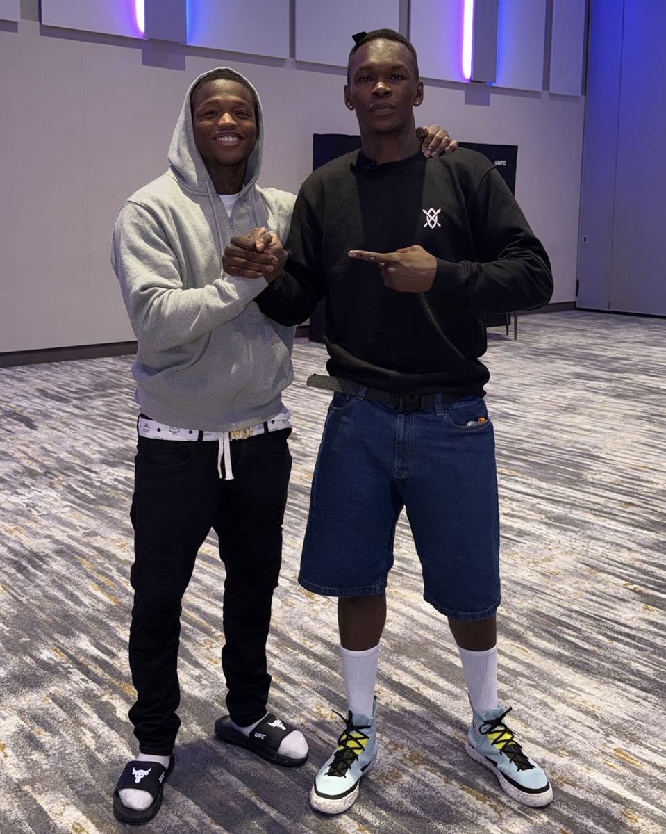 AndyJG513's tweet image. Fight Week Vibes‼️🤜🏼🫷🏼😂🙌🏼⚡️🩵
@twrecks155 @stylebender @ufc @UFCNews #alwaysgrinding #twrecks #stylebender #ufcseattle #ufc