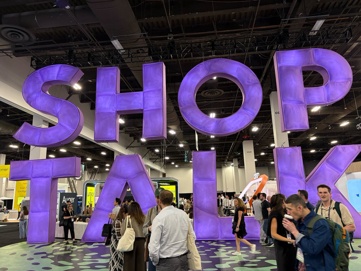 SoundHound's tweet photo. We’re live at #ShoptalkSpring 2026 🚀

If you’re in Vegas, stop by Booth 2286 to see how SoundHound AI is transforming retail with agentic voice AI. 

👉 Book time with us: https://t.co/MpWWQCKtmG https://t.co/vDbAwBgDeB