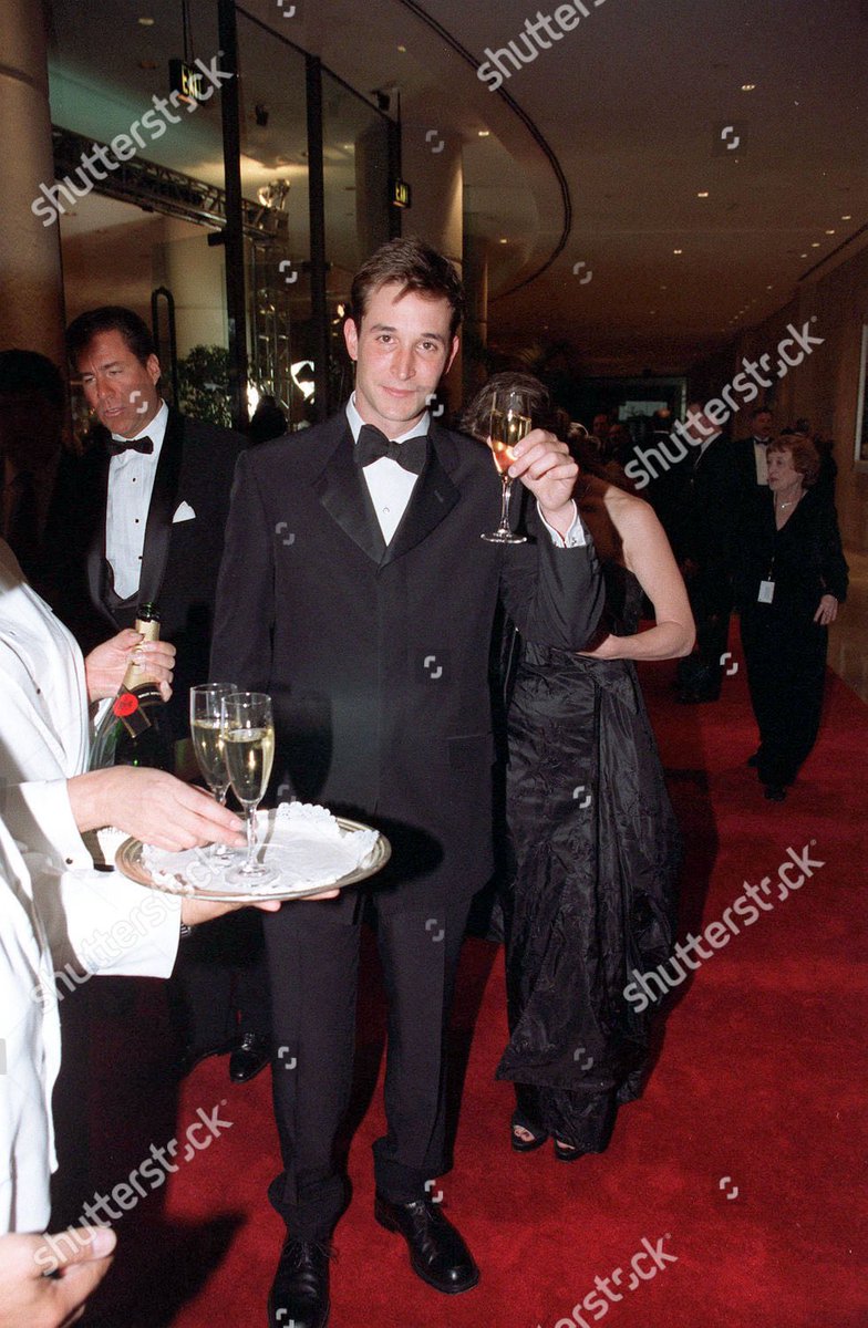 noah wyle’s simp tweet media