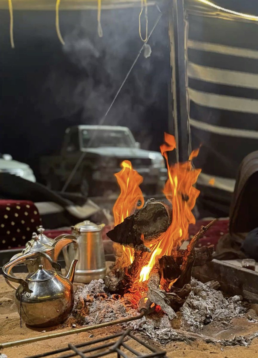 معكاز شعر tweet media