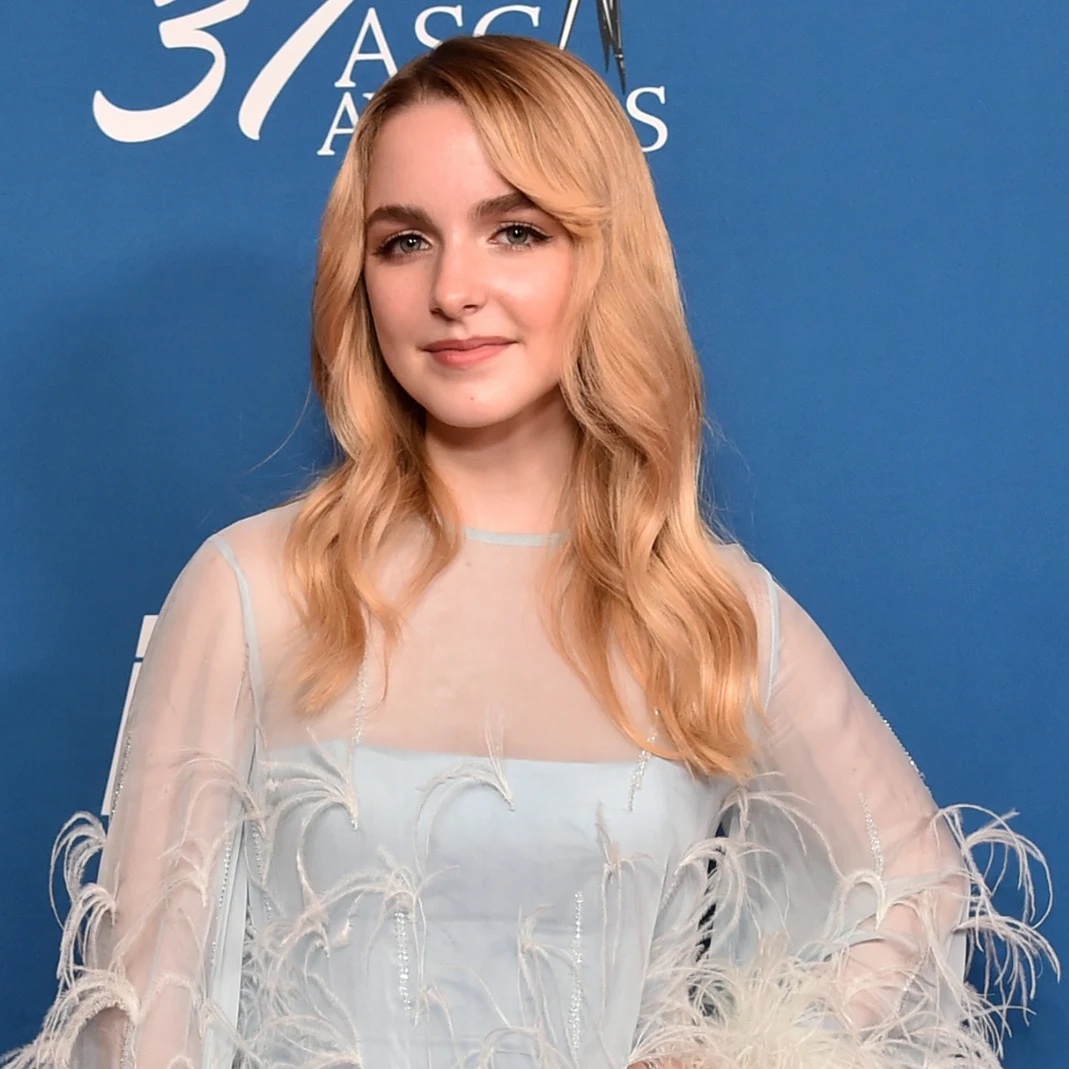 Does 'The Legend of Zelda' have a trailer yet? tweet media