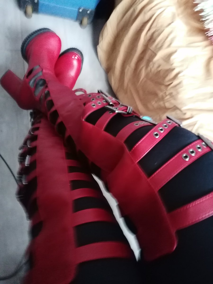 Shiny Safyr tweet media