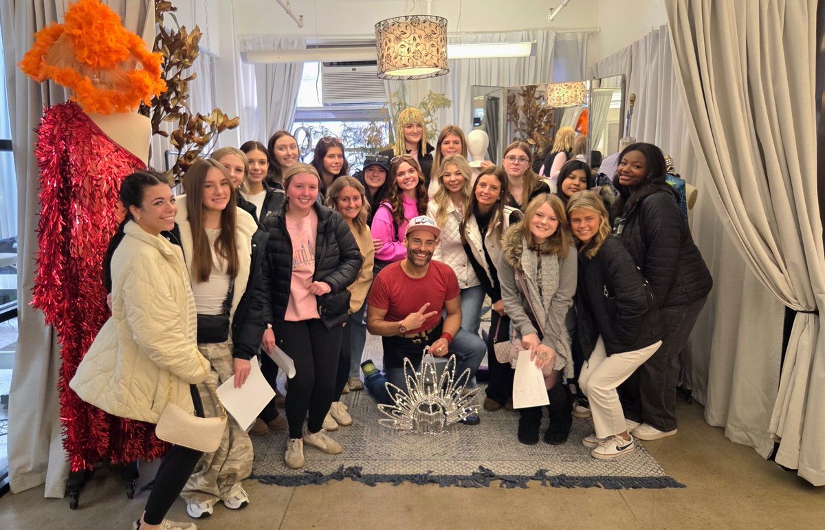 LexTechCenter's tweet photo. Fashion Marketing and Cosmetology students took a quick trip to the Big Apple.  While in New York they attended a costume workshop with a Broadway costume designer, Cosmetology Students visited Redken, saw the Broadway show Six, did lots of sightseeing and shopping! https://t.co/XEtNrwQ5Og