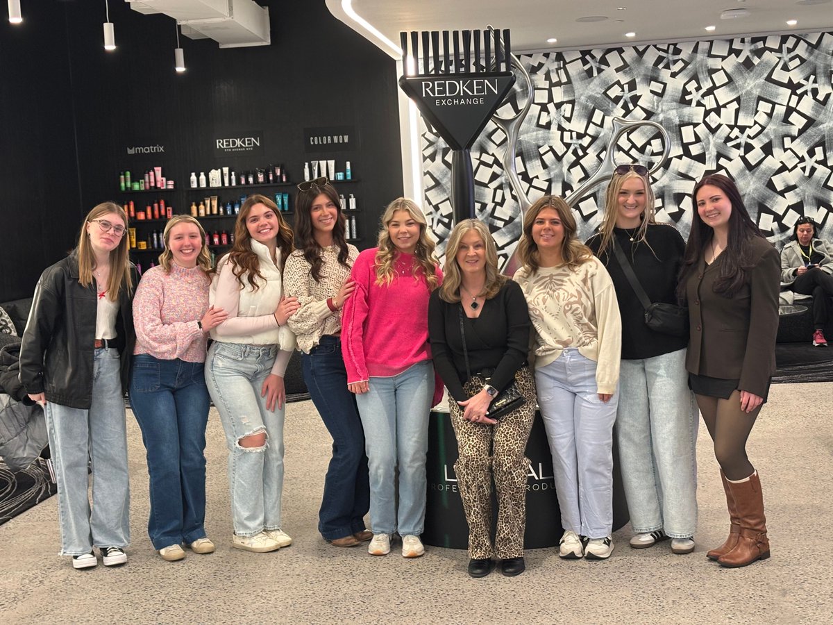 LexTechCenter's tweet photo. Fashion Marketing and Cosmetology students took a quick trip to the Big Apple.  While in New York they attended a costume workshop with a Broadway costume designer, Cosmetology Students visited Redken, saw the Broadway show Six, did lots of sightseeing and shopping! https://t.co/XEtNrwQ5Og