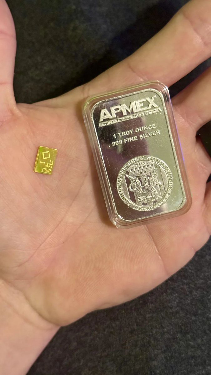 peer_metals's tweet photo. π
Smaller In Person
One gram. Wife unimpressed.
Arpmex silver. Gold comparison.
Tiny bar. Reality check.
Size matters. Twice mentioned.
π r/Gold
Credit: u/2aAlt
#gold #gramgold #silvergold #stacklife #expectations https://t.co/1R9AsHlyeK
