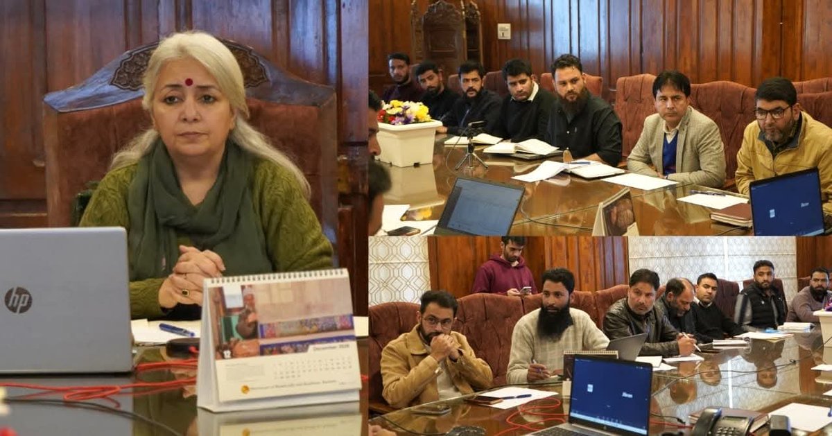 deccbandipora's tweet photo. DC Bandipora chairs DLIC meeting. 188 cases approved under Mission YUVA https://t.co/5C6OtyHzks
