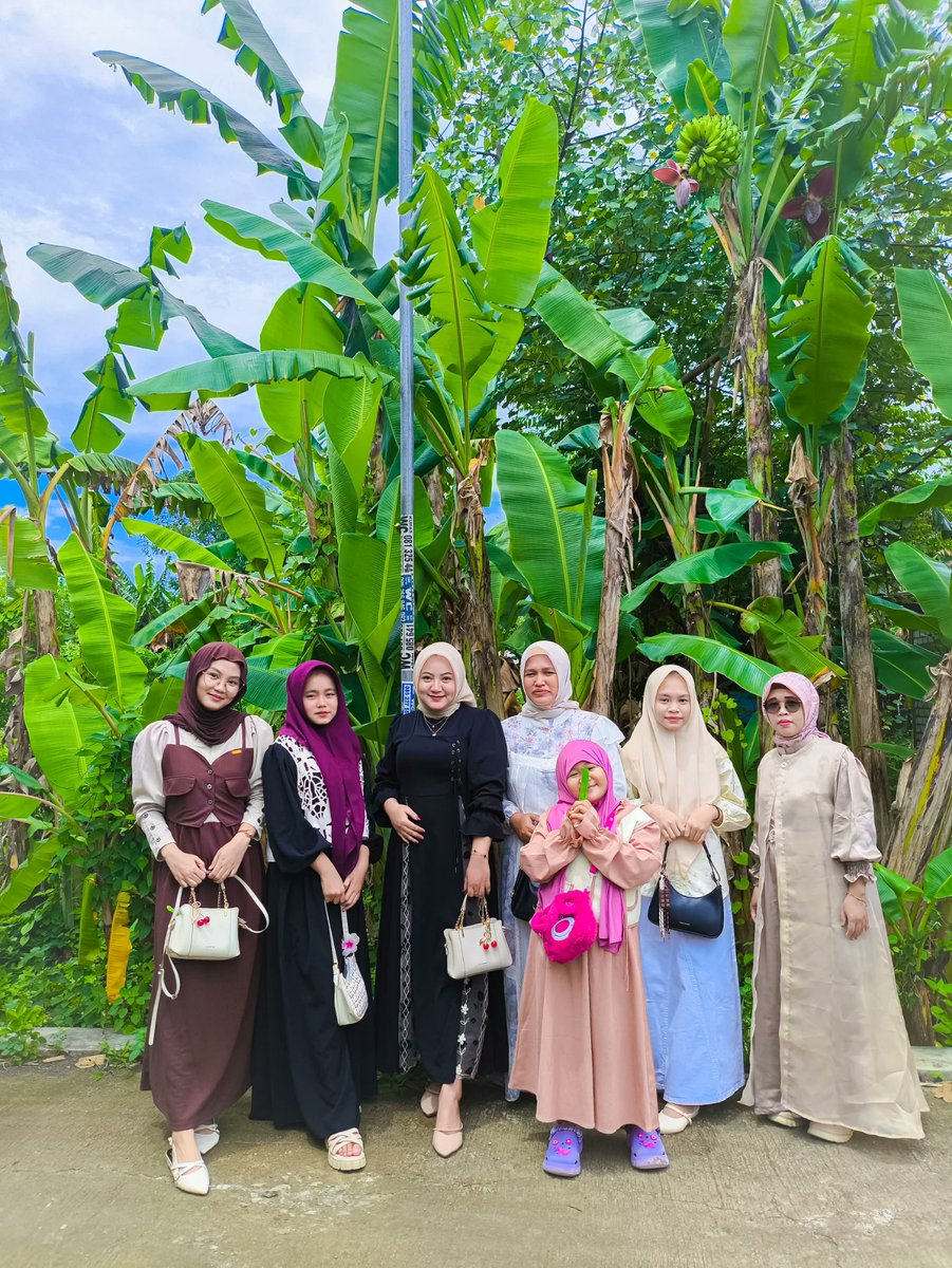 cila cila tweet media