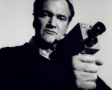 ProfesorJonk's tweet image. "No creo en el elitismo. No creo que la audiencia sea esta persona tonta inferior a mí. Yo soy la audiencia".
Quentin Tarantino.
🎂
Somos muy de Tarantino.
Aunque a veces mejor con la boca cerrada.
Y sí, su fetichismo por los pies lo compartimos.
#QuentinTarantino #cine #director
