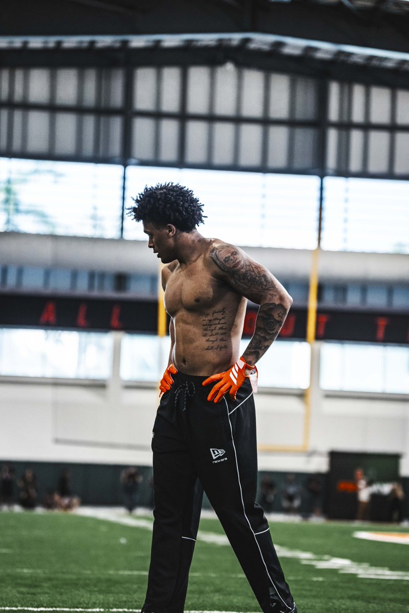 jakobethomas tweet media