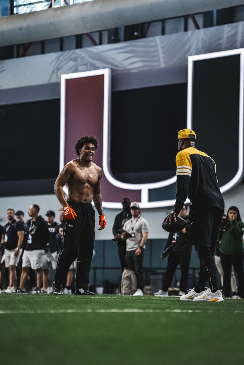 jakobethomas tweet media