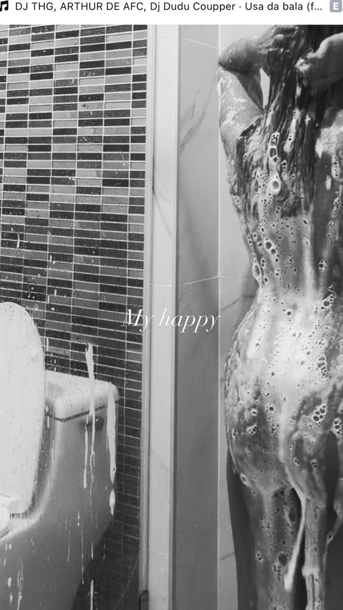 Me Happy tweet media