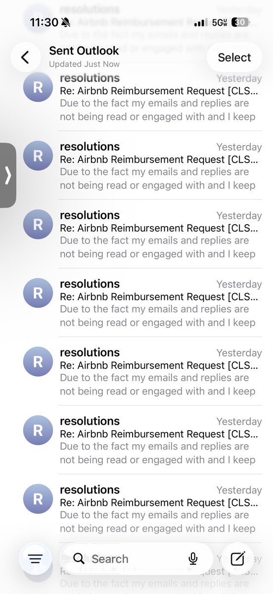 JosephCoker's tweet photo. Hi @Airbnb @AirbnbHelp 
80 person teen party at my house. Resolution team has stopped replying to me. Before that they kept sending same boiler plate message. I’ve complied in every possible way 
I’ve sent over 200 messages and have received no reply. What does it take? https://t.co/B8pAIwomN1