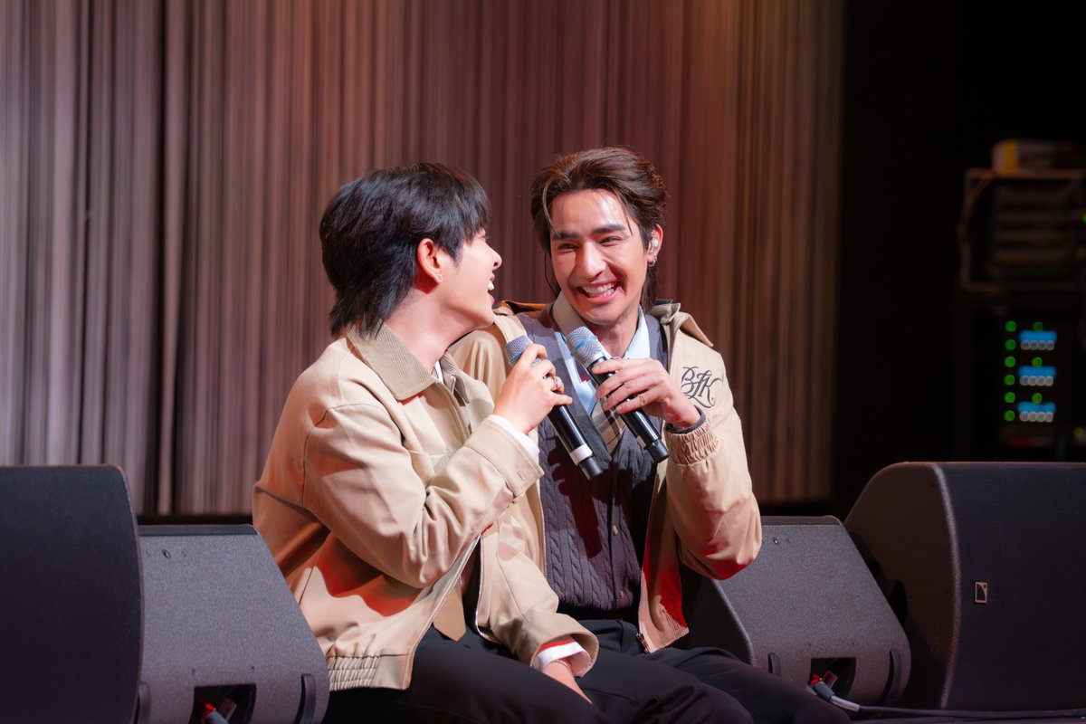 PanoSpotlight's tweet photo. May they always shine like 1000 stars 

#EM1stFMBerlin #EarthMix https://t.co/ONW6lXNomM