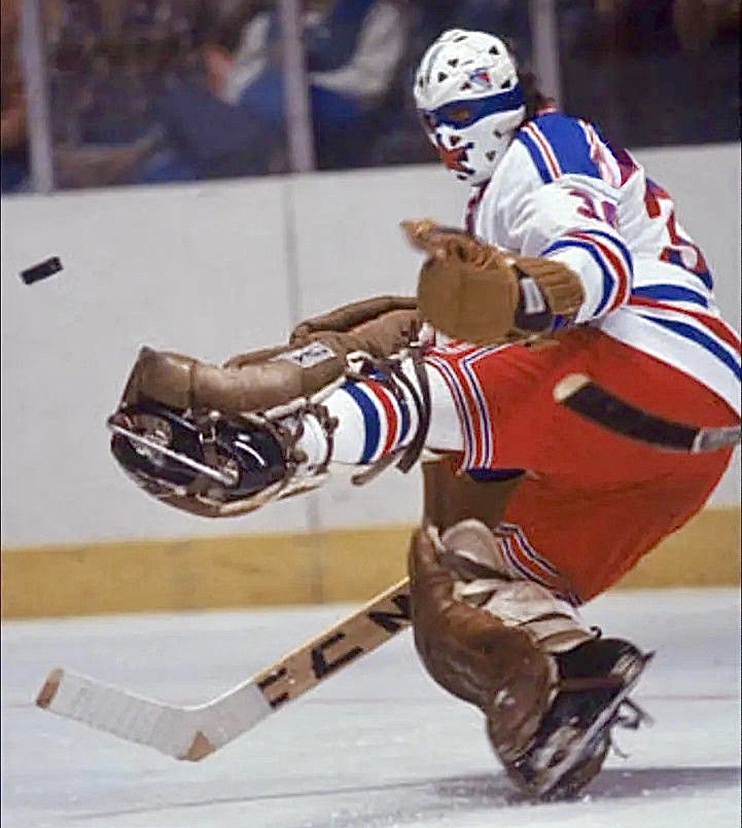 Old Hockey Cards tweet media