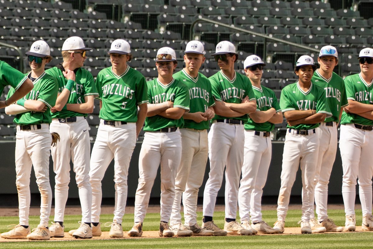 baseball_trhs's tweet photo. The Grizzlies played their annual Foundation Game yesterday vs Grandview HS @ Coors Field. The boys had a great time!

#2 Shane Christy (@shane44253) had the highlight of the day as he crushed a pitch over the LF fence for a Homerun!

#baseball #uncommited https://t.co/eCjUABQHOG