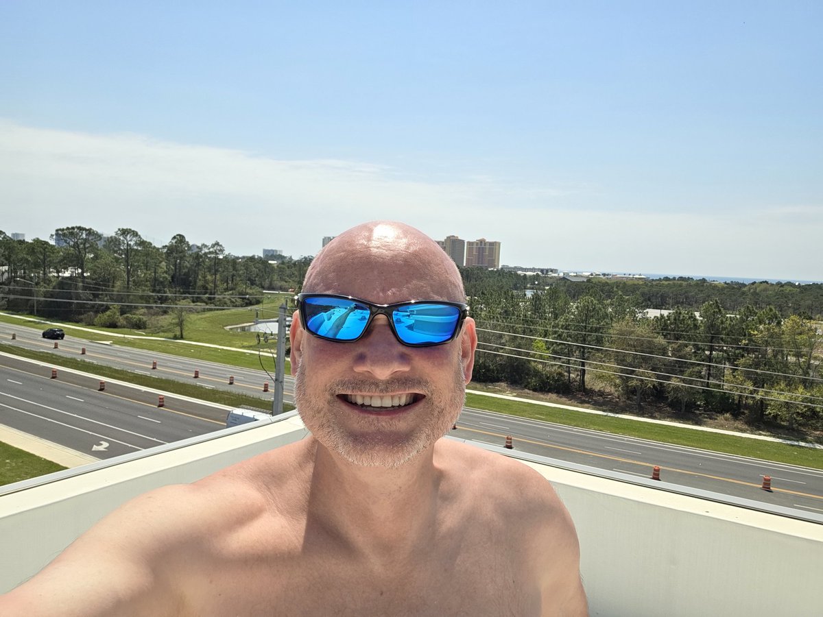 MrAckley257 tweet media