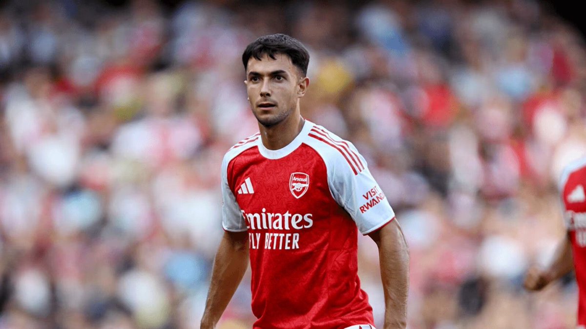 Arsenal Touchline tweet media