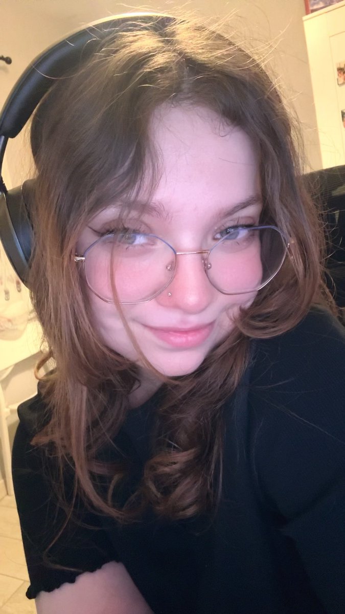 alex 🍧 tweet media