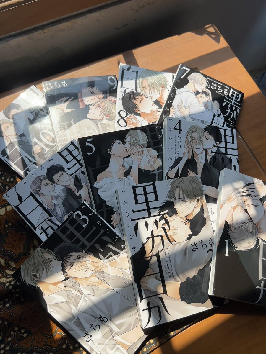 shion • comipara 6 H-24 tweet media