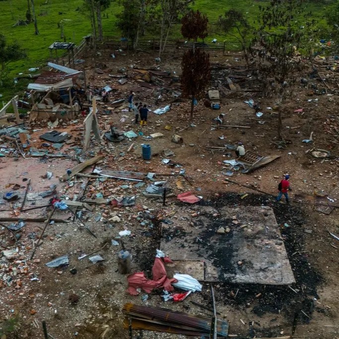 FactPost tweet media